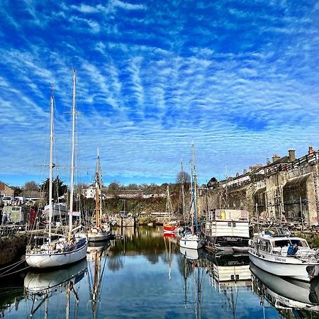 Stunning Yacht Sea Lion In Charlestown Harbour, Cornwall Otel Dış mekan fotoğraf