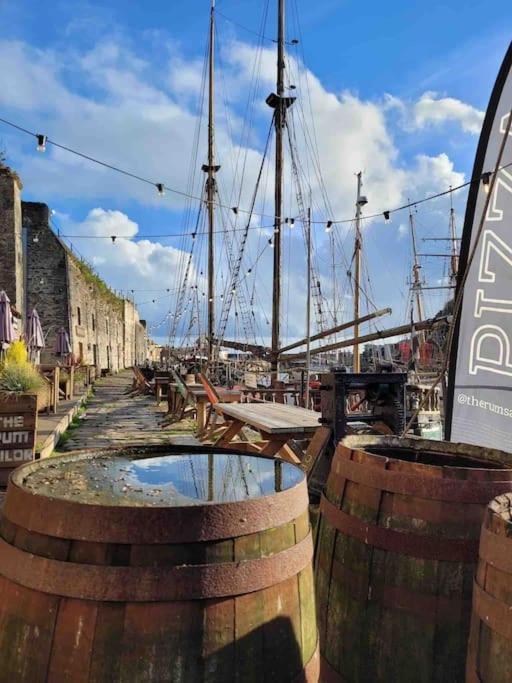 Stunning Yacht Sea Lion In Charlestown Harbour, Cornwall Otel Dış mekan fotoğraf